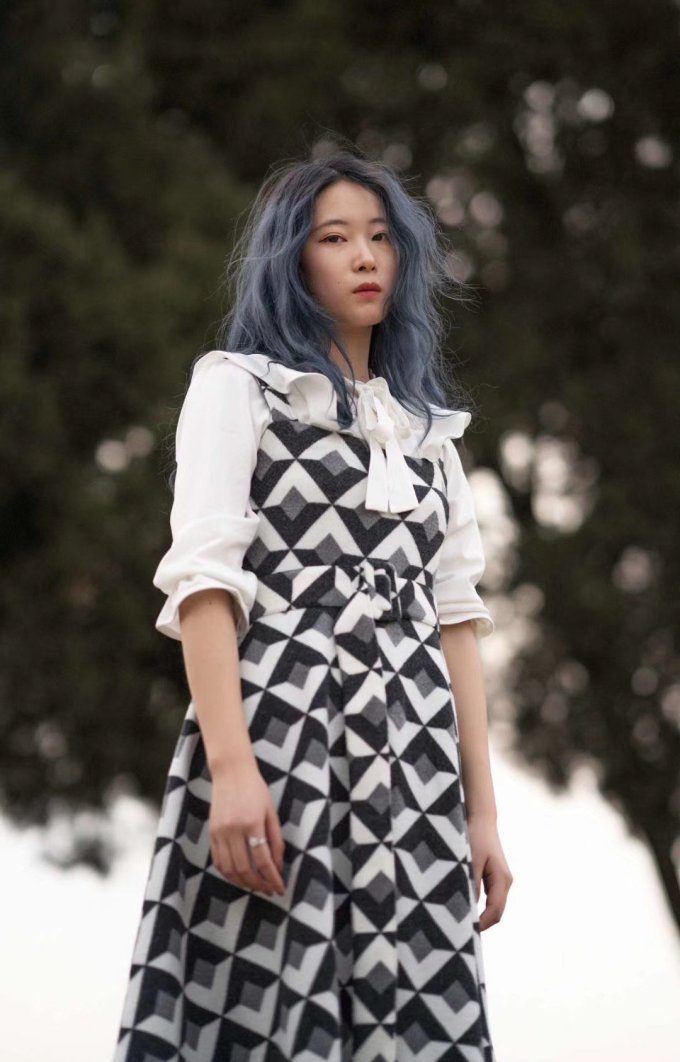 丽丽女外套