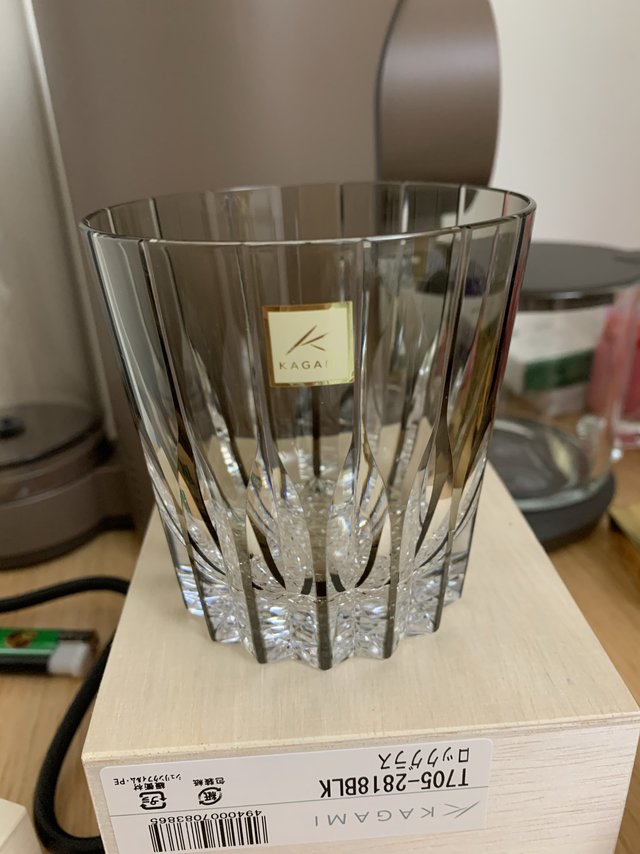 发货快，昨天下单今天就到。杯子超级好看，