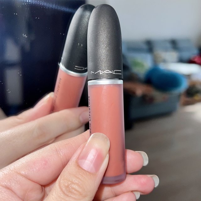 MAC 989 尤雾弹唇釉