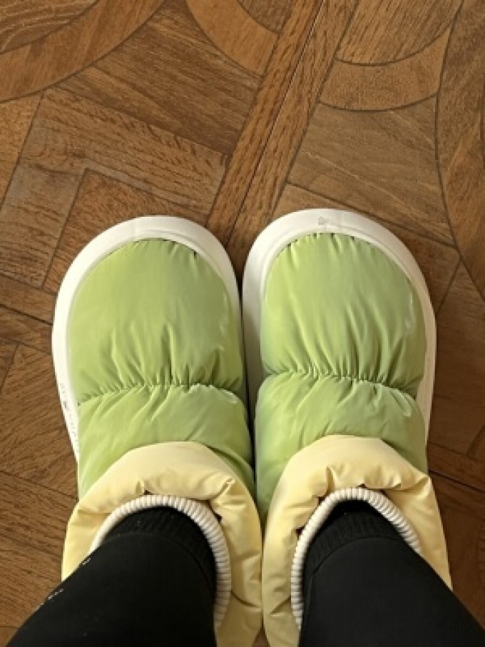 女式拖鞋