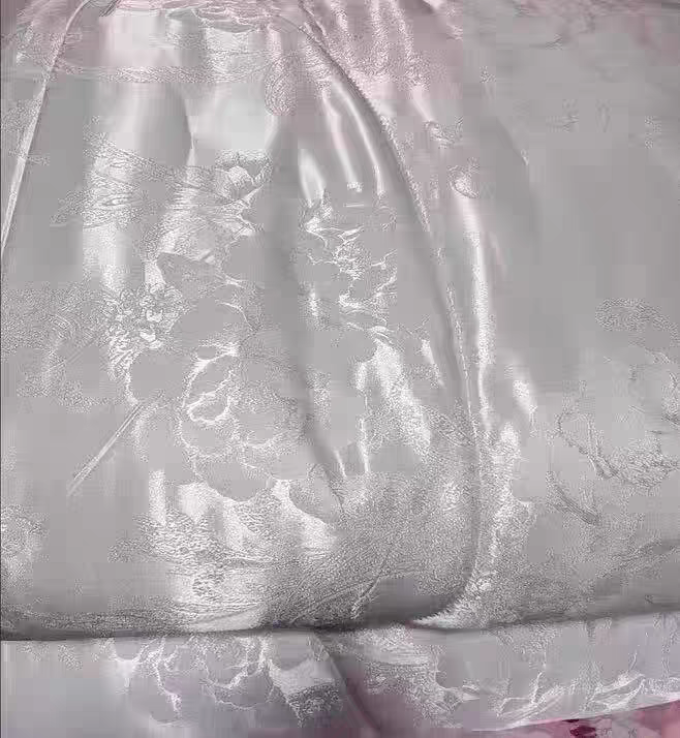 允宝被子褥子
