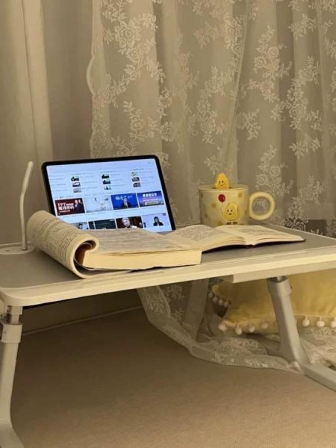 儿童学习桌
