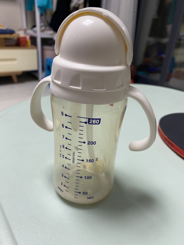 耐摔程度：一直用的利其尔的奶瓶，品牌的值