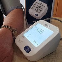 欧姆龙U725A血压计，非常适合老年人的家用