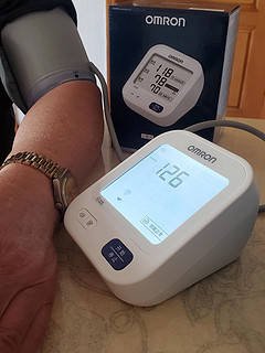 欧姆龙U725A血压计，非常适合老年人的家用