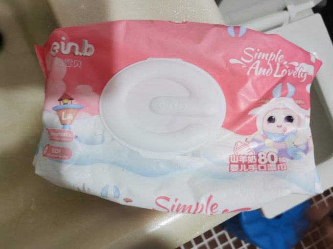 怡恩贝婴儿湿巾