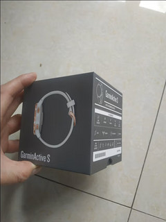 佳明（GARMIN）GarminActive S 魔力黑小码