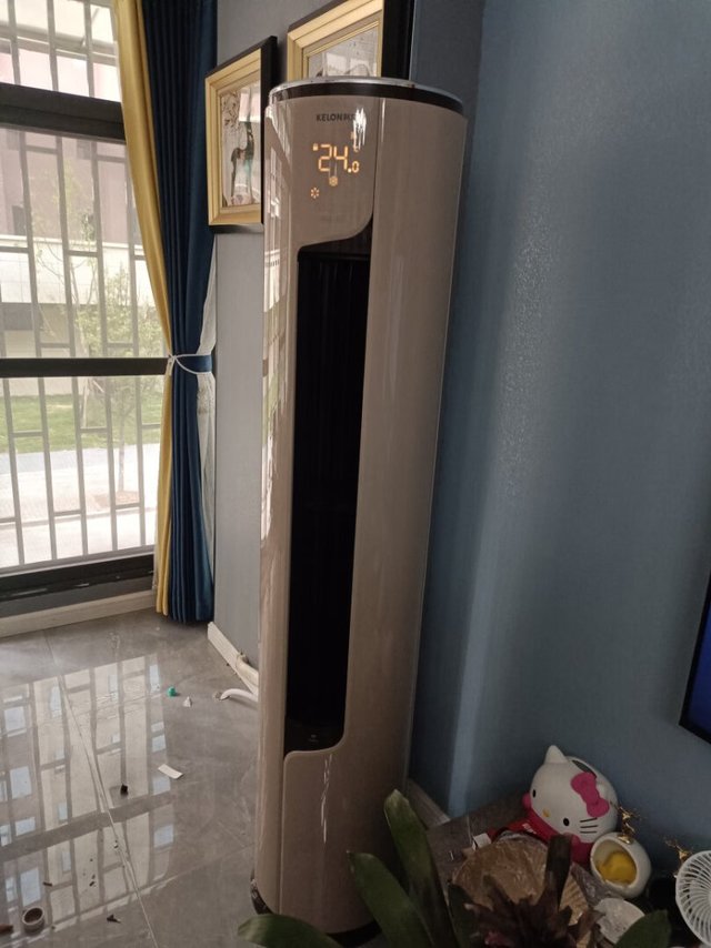 空调收到后,安装师傅第二天就来安装好了,