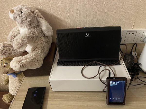 
续航能力：不错 声音效果：非常好，可以