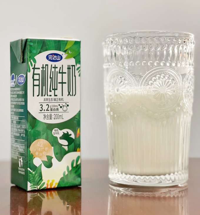 完达山常温牛奶