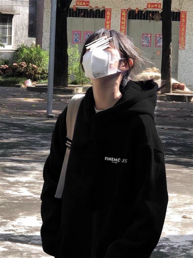 菲妮茉淑户外卫衣