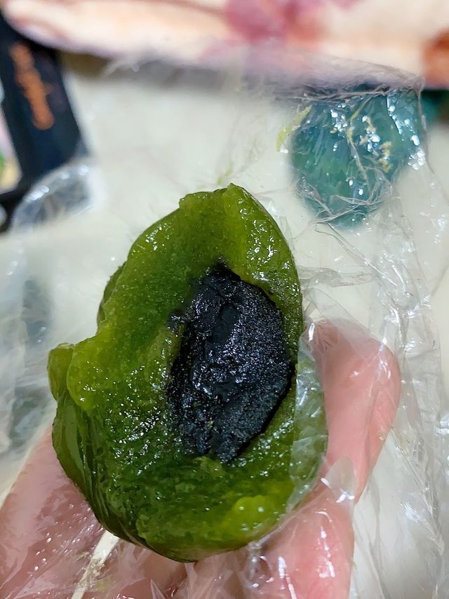 糯糯唧唧的青团
