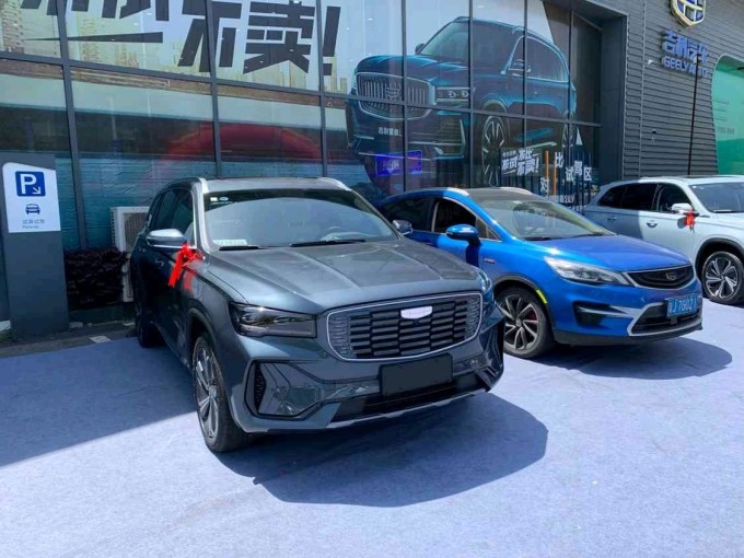 吉利汽车紧凑型SUV