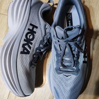 HOKA ONE ONE 邦代8跑鞋鲨鱼灰