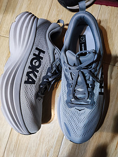 HOKA ONE ONE 邦代8跑鞋鲨鱼灰