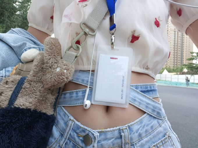 女上装