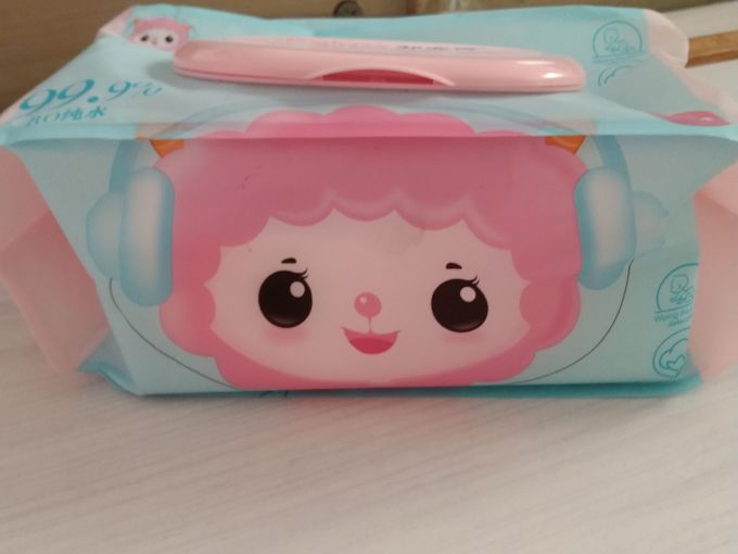 婴儿湿巾