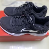 双十一买的鞋性价比还可以
