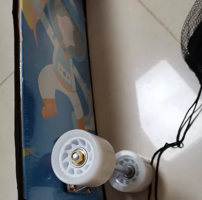 斯威滑板运动