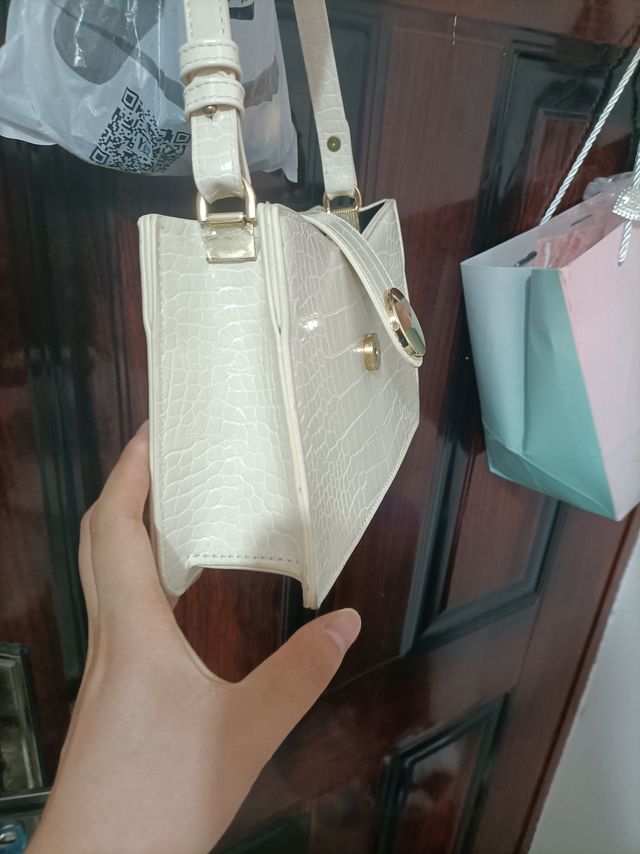 哈咯这是谁的包呀好好看