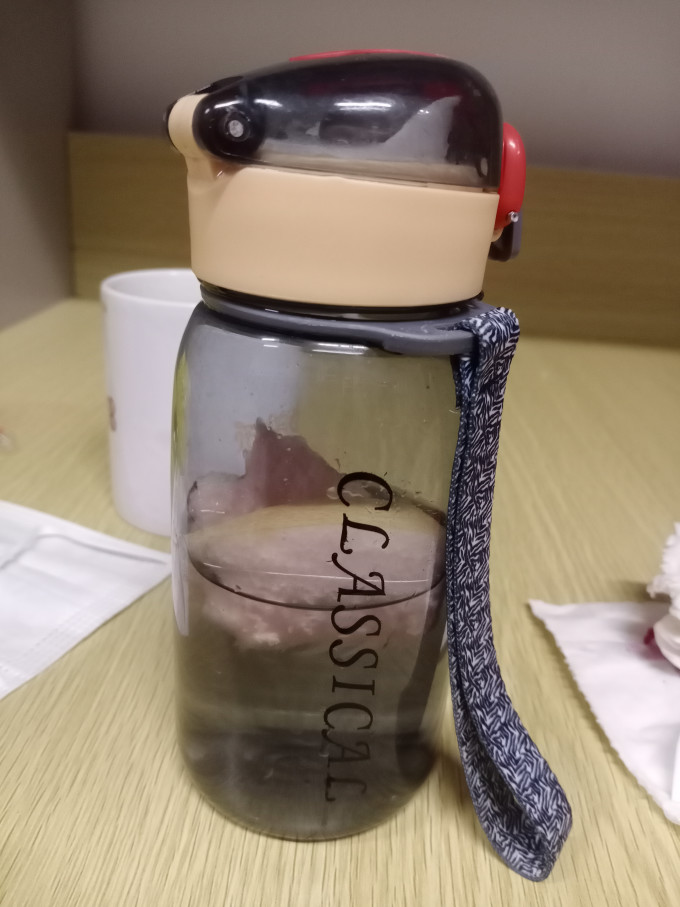 塑料杯