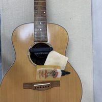 休闲娱乐来一个吉他弹奏