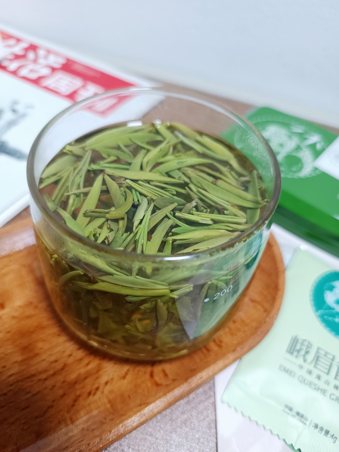 峨眉雪芽红茶