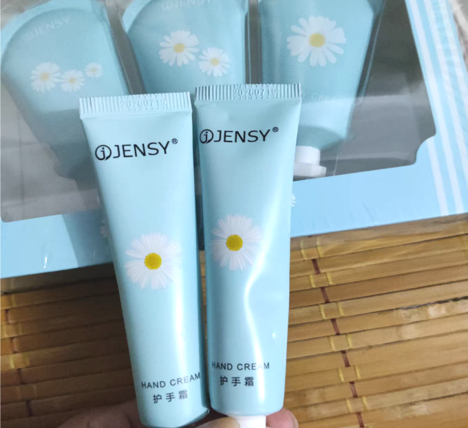 真皙护手霜