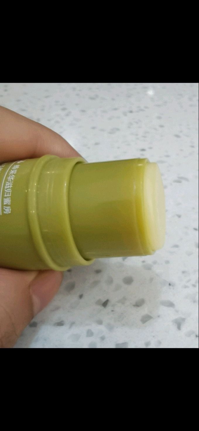 润唇膏