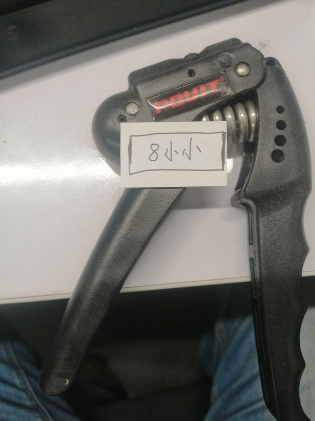 锻炼手部力量握力器