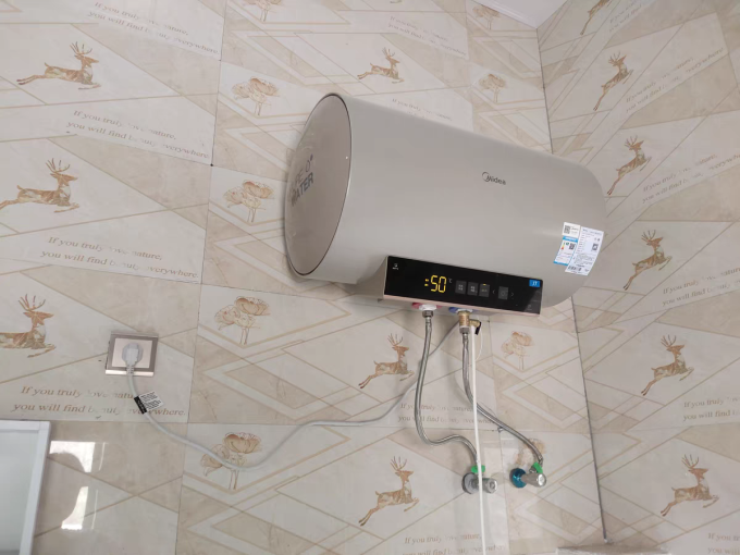 电热水器