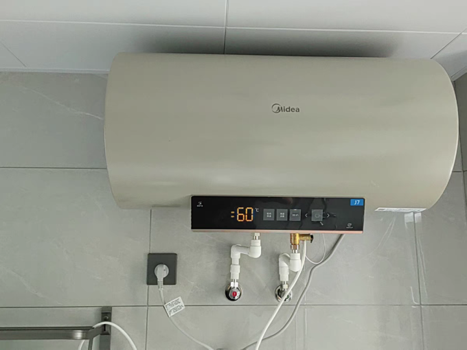 电热水器