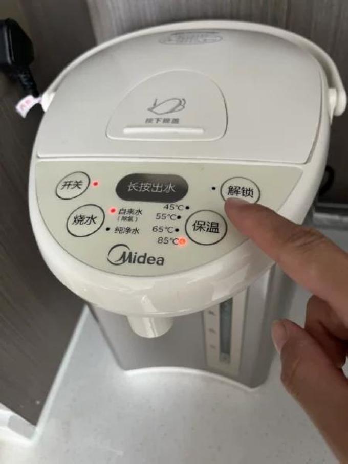 美的电水壶