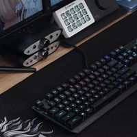 ROG 游侠RX PBT版机械键盘，RX光轴+PBT，引领战场利器！