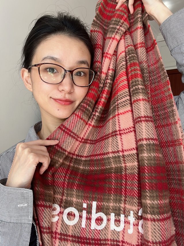 亲测acne经典款格子围巾-2k不到一点