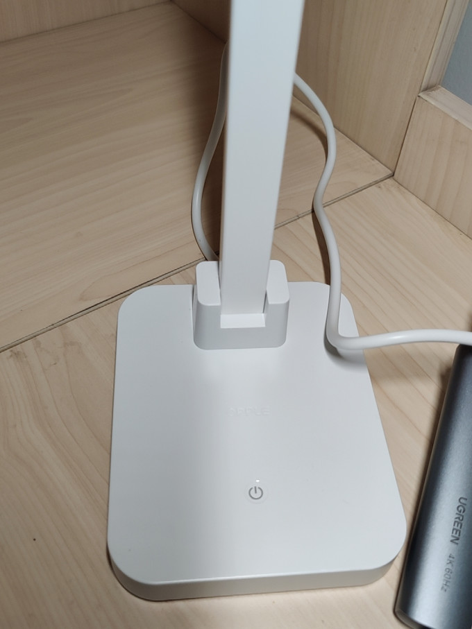 欧普照明普通台灯
