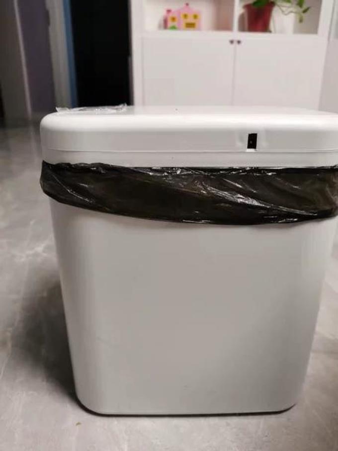 鸿升垃圾桶