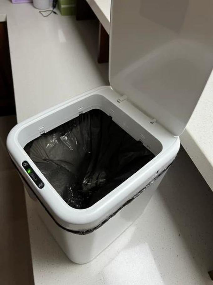 鸿升垃圾桶