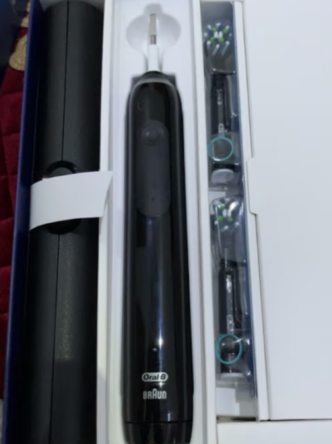 欧乐B电动牙刷