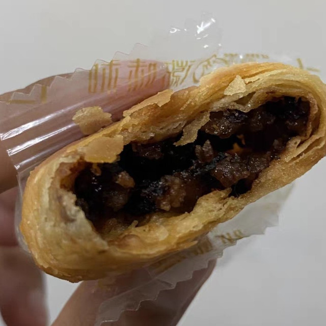 爷爷爱吃，和原来味道一样，挺酥的，内馅的