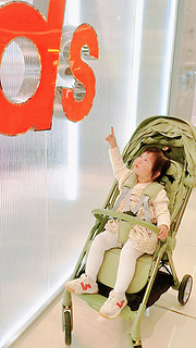 这款超吸睛的婴儿推车，让你享受遛娃的快乐