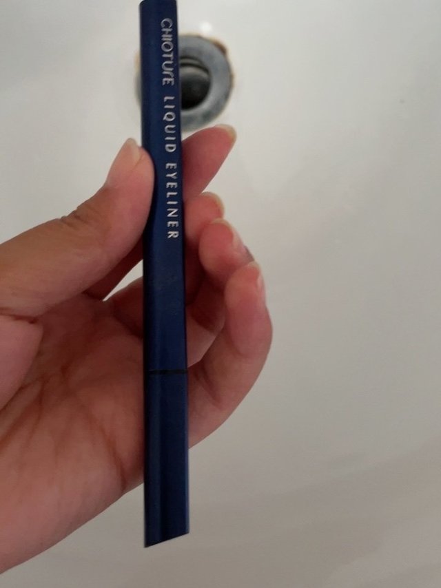 收到了，很喜欢这个颜色，不容易晕妆，还会