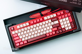 火红高颜值！贝戋马户RS6无线三模机械键盘