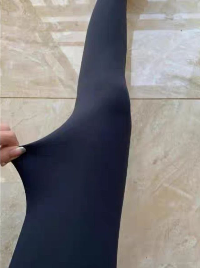 穿加绒鲨鱼裤这个冬天还会冷吗？