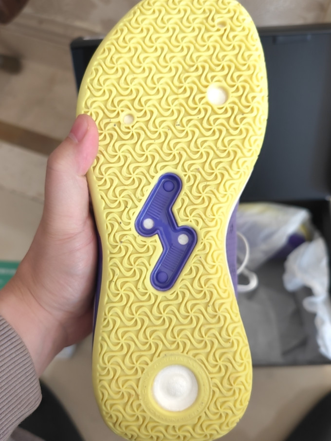李宁休闲运动鞋