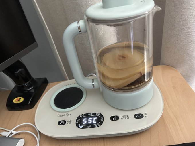 小熊电水壶