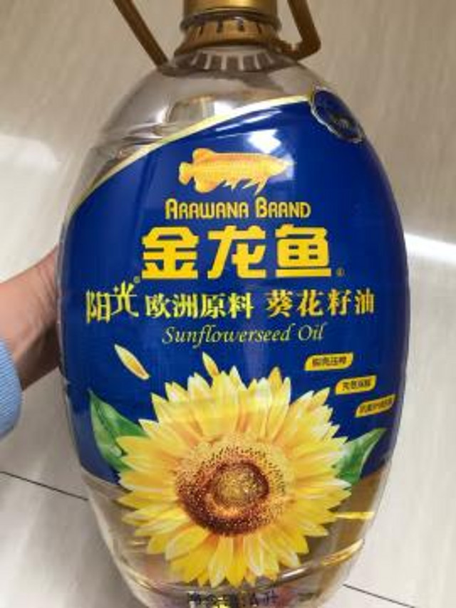 金龙鱼食用油本人炒菜基本用这款的油