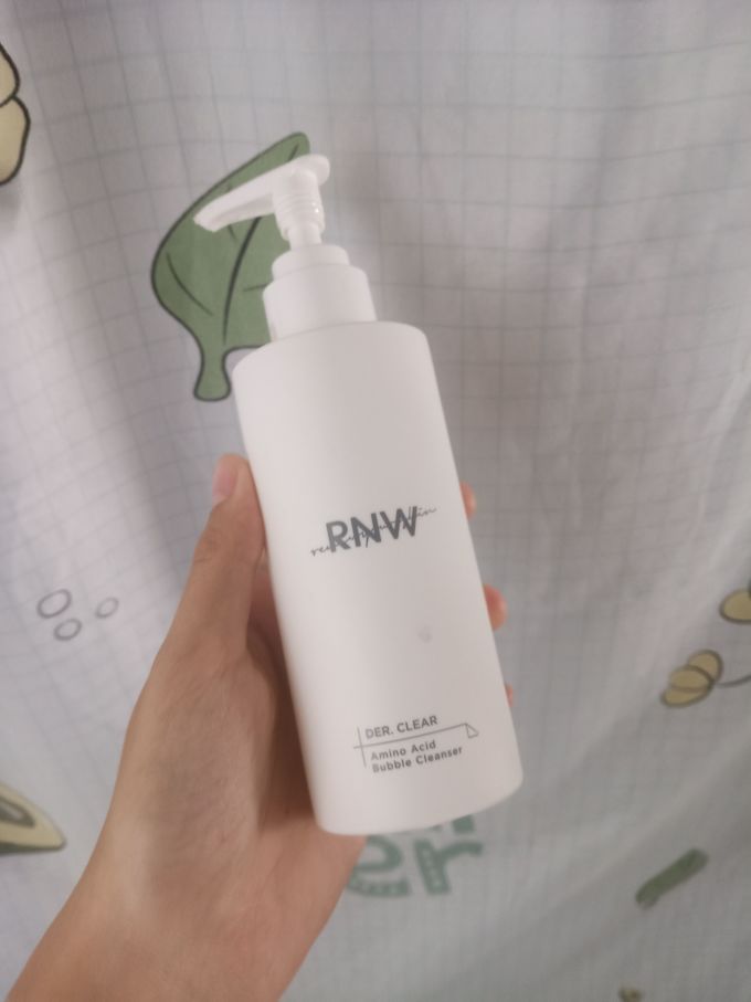 如薇洁面摩丝