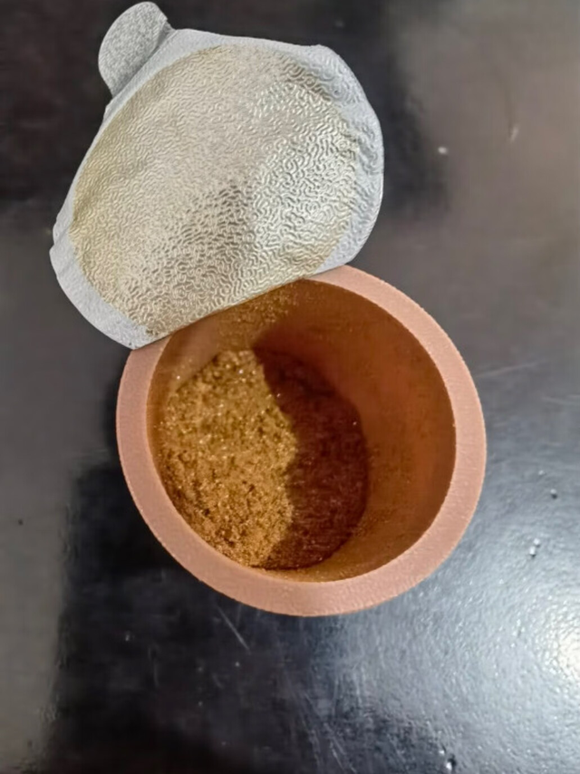 推荐你选三顿半的咖啡。