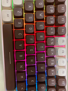 键盘很好看，配色很漂亮